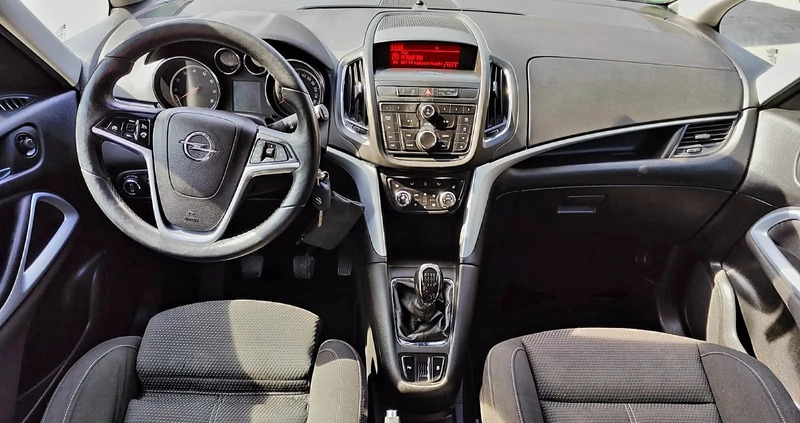 Opel Zafira cena 39999 przebieg: 99400, rok produkcji 2013 z Kołobrzeg małe 92